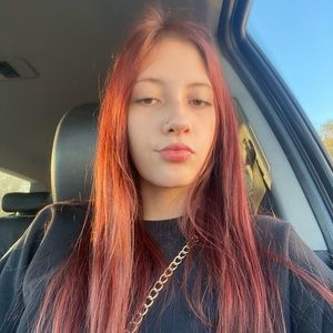 Meet your Posher, Leah